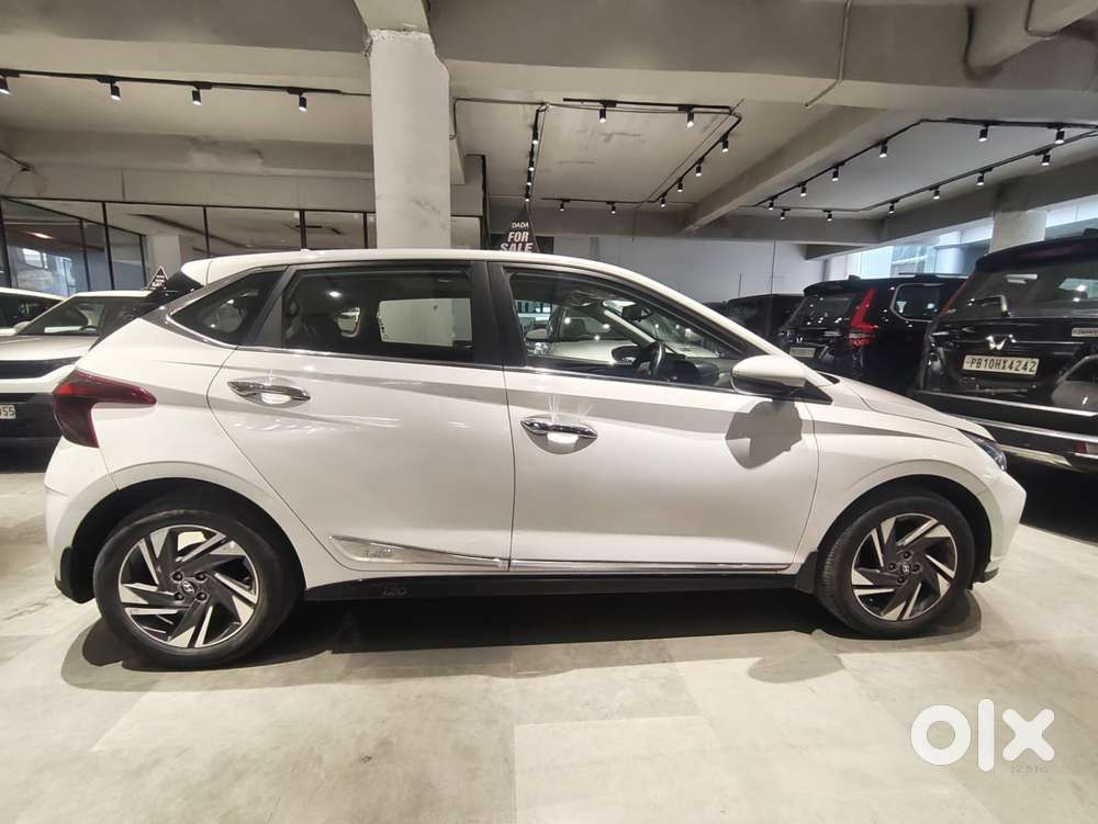 Hyundai I20 Asta (o) 1.2 Mt, 2022, Petrol