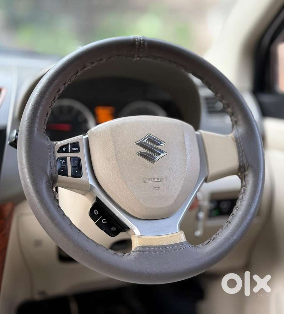 Maruti Suzuki Ertiga Green Vxi