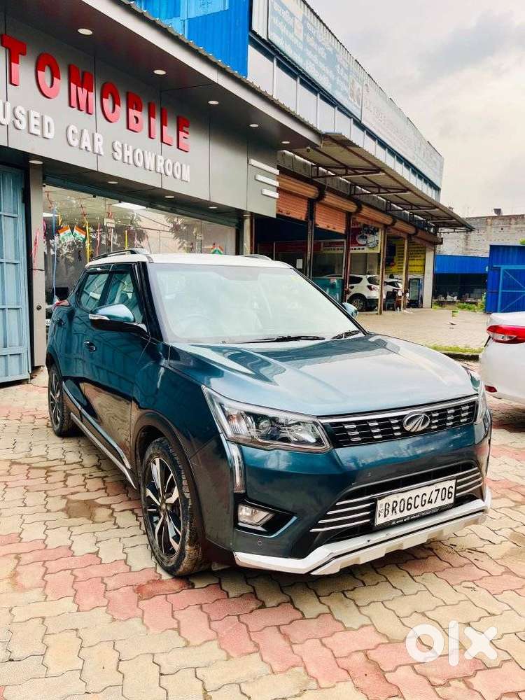 Mahindra Xuv300 W8 Option Dual Tone, 2020, Petrol