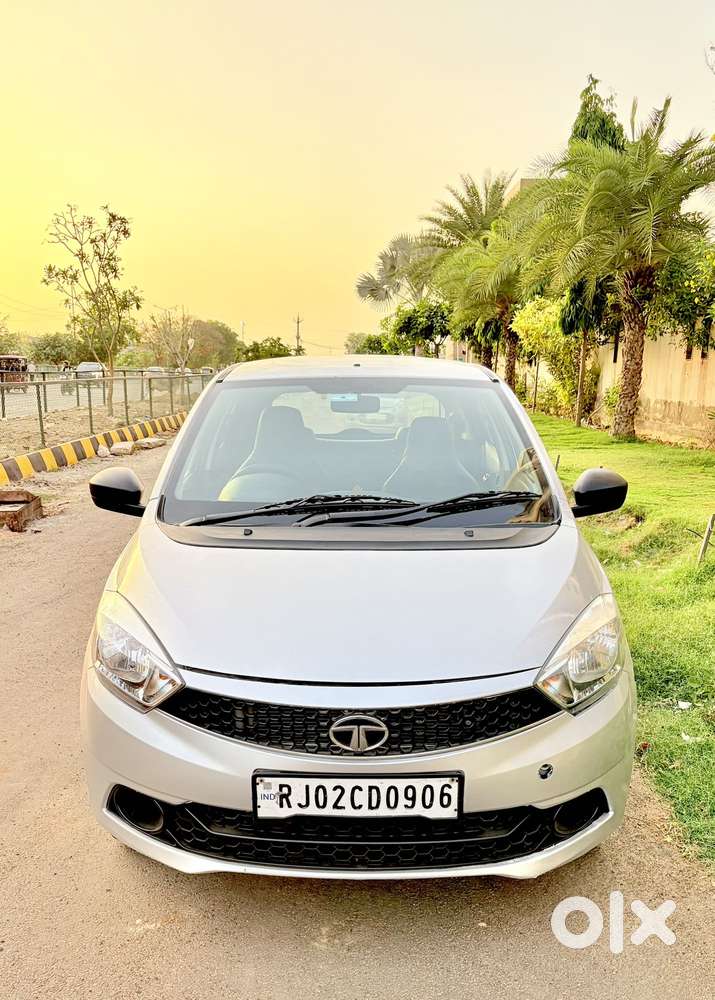Tata Tiago 1.2 Revotron Xm, 2016, Petrol