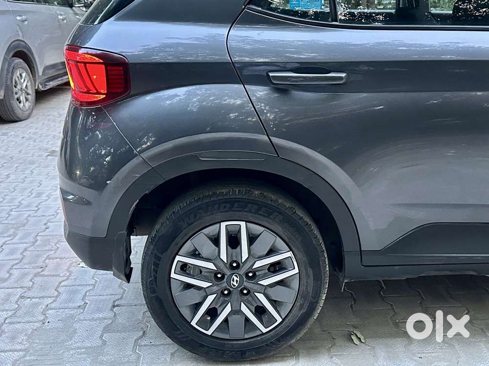Hyundai Venue 1.0 Sx Turbo Imt, 2021, Petrol