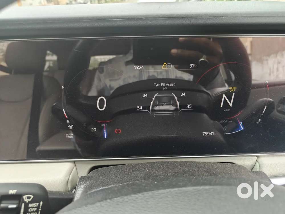 Mahindra Xuv700 Ax7 2023