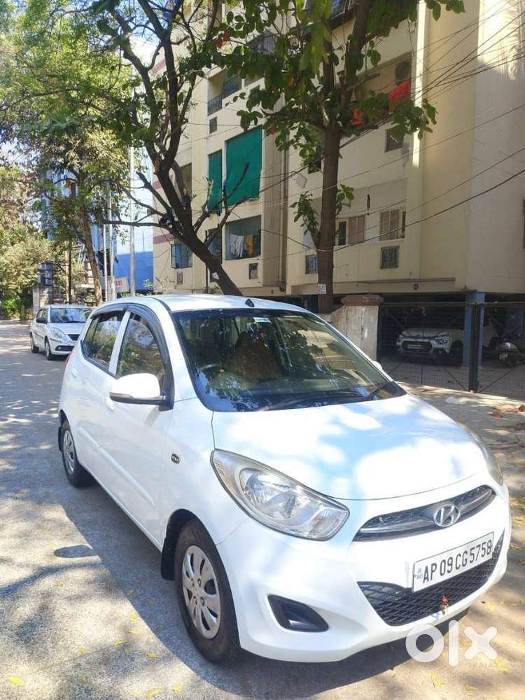 Hyundai I10 Sportz, 2011, Petrol