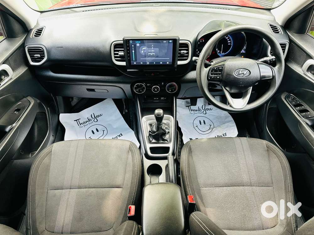 Hyundai Venue 1.2 S (o), 2022, Petrol