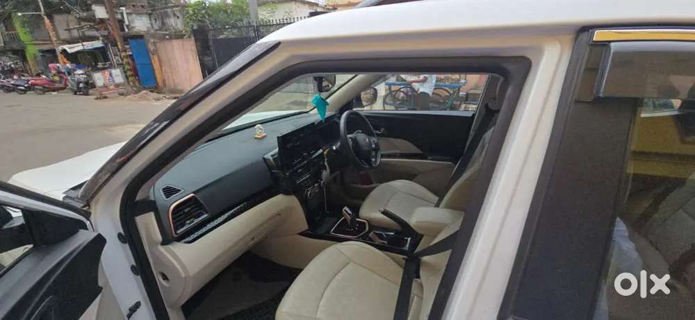 Mahindra Xuv400 Electric 2025 Automatic