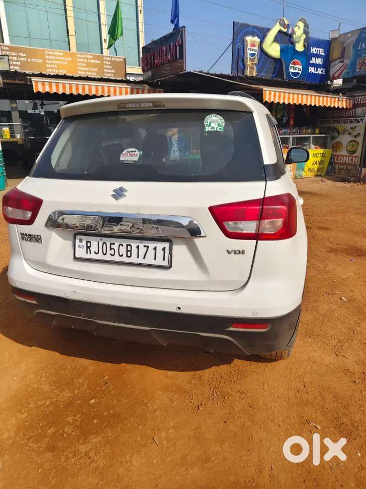 Maruti Suzuki Brezza 2017 Diesel 135000 Km Driven