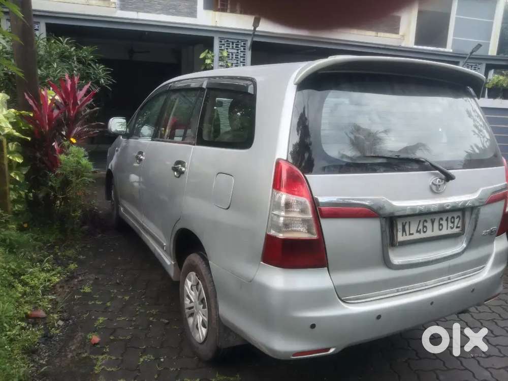 Toyota Innova 2012 Diesel With 4th Owner