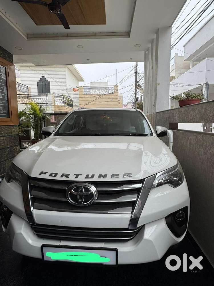 Toyota Fortuner Diesel Good Condition Or Oringinal All Body Parts