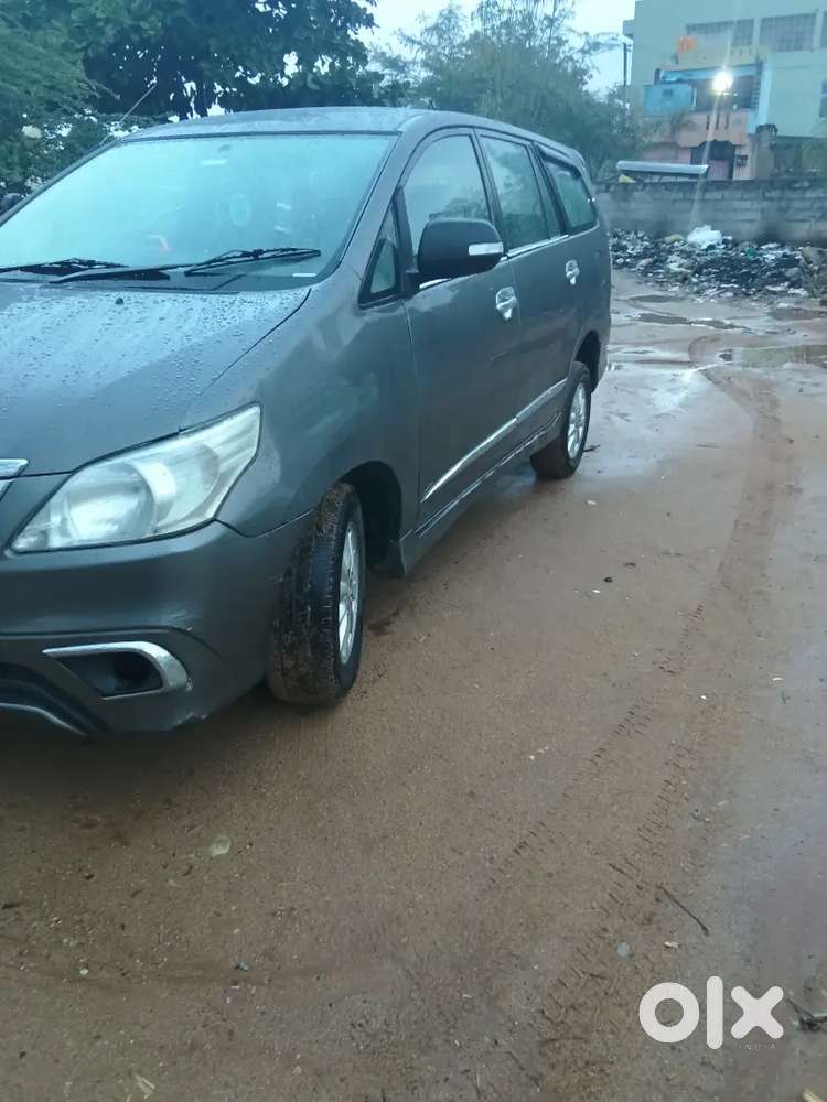 Toyota Innova Diesel 2014