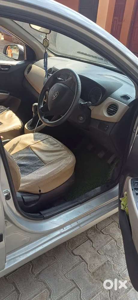 Hyundai Grand I10 2017 Petrol 65000 Km Driven