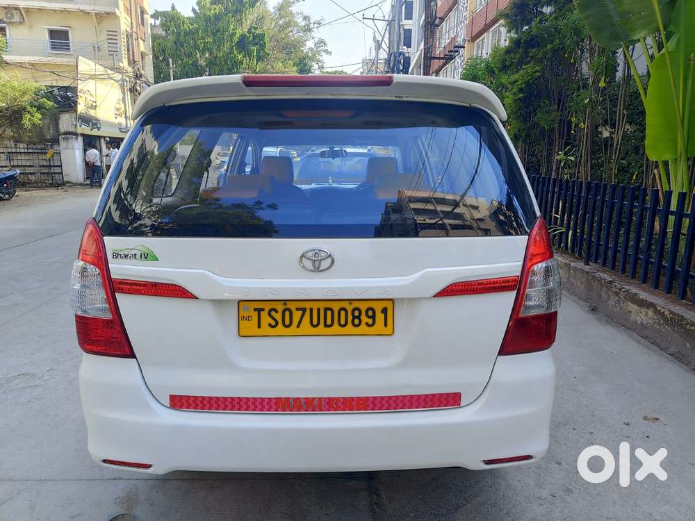 Toyota Innova 2.5 G (diesel) 8 Seater, 2016, Diesel