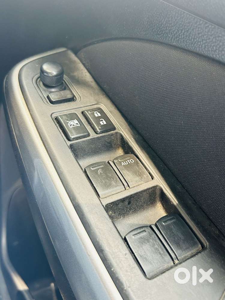 Maruti Suzuki Swift 1.3 Zxi, 2018, Petrol