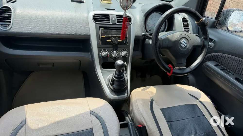 Saf H Gadi. 4 Alloy, All Power Window, Badiya Music System Hai.