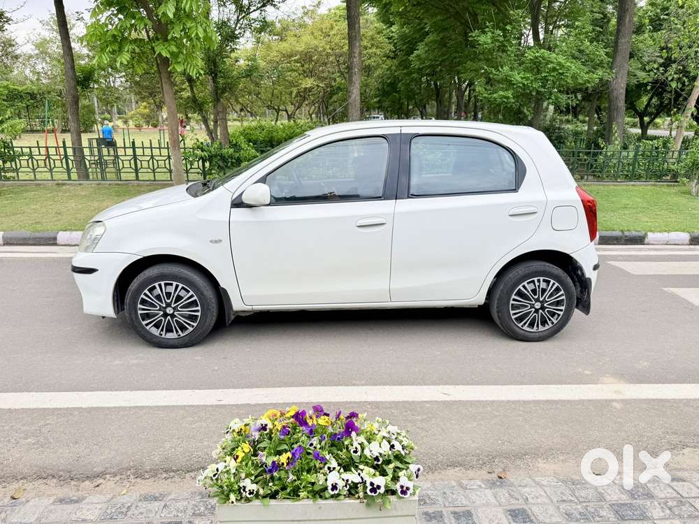 Toyota Etios Liva V Sp*, 2012, Petrol