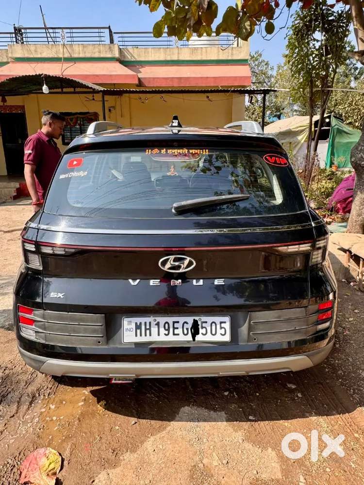 Hyundai Venue 2025 Diesel 50000 Km Driven