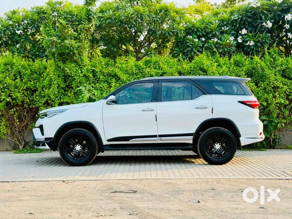 Toyota Fortuner Leader Edition (at), 2025, Diesel
