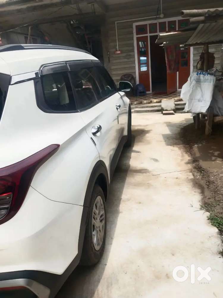 Kia Carens 2023 Petrol 7-seater