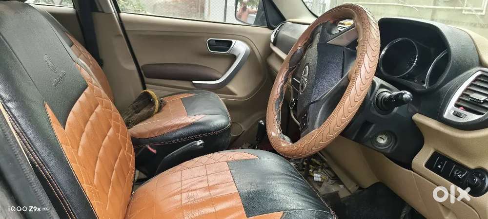 Mahindra Tuv 300 2017