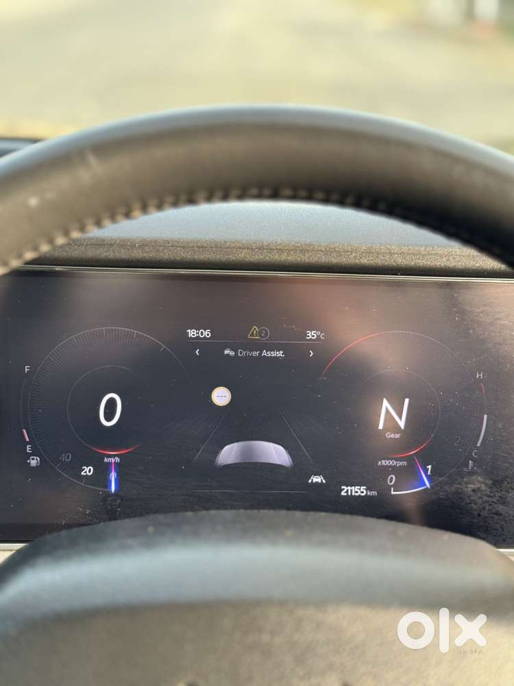 Mahindra Xuv700 2.0 Ax 7 Petrol Mt Str, 2021, Petrol