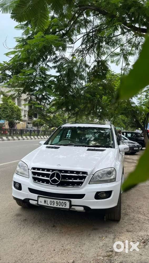 Mercedes-benz Luxury Sedan  Excellent Condition  Best Deal