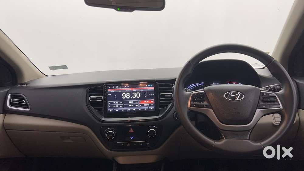 Hyundai Verna 1.5 Sx Ivt, 2022, Petrol