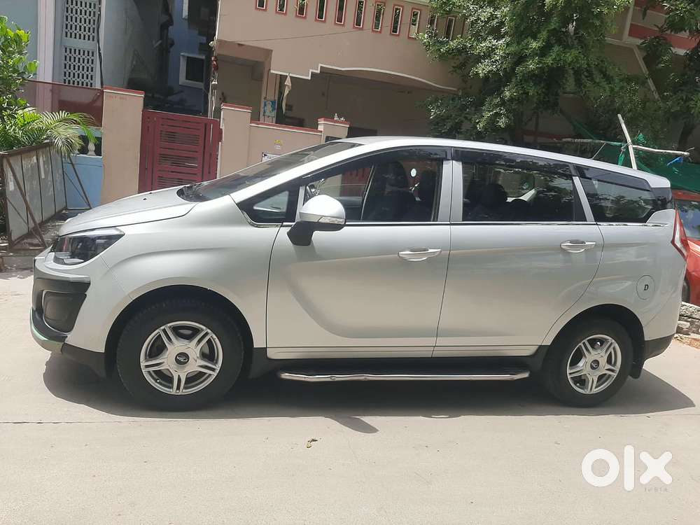 Mahindra Marazzo M4, 2018, Diesel