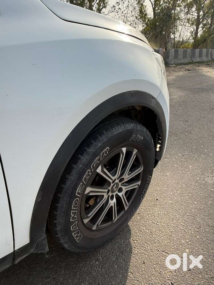 Mahindra Xuv700 2.2 Ax 7 Diesel At Str, 2022, Diesel