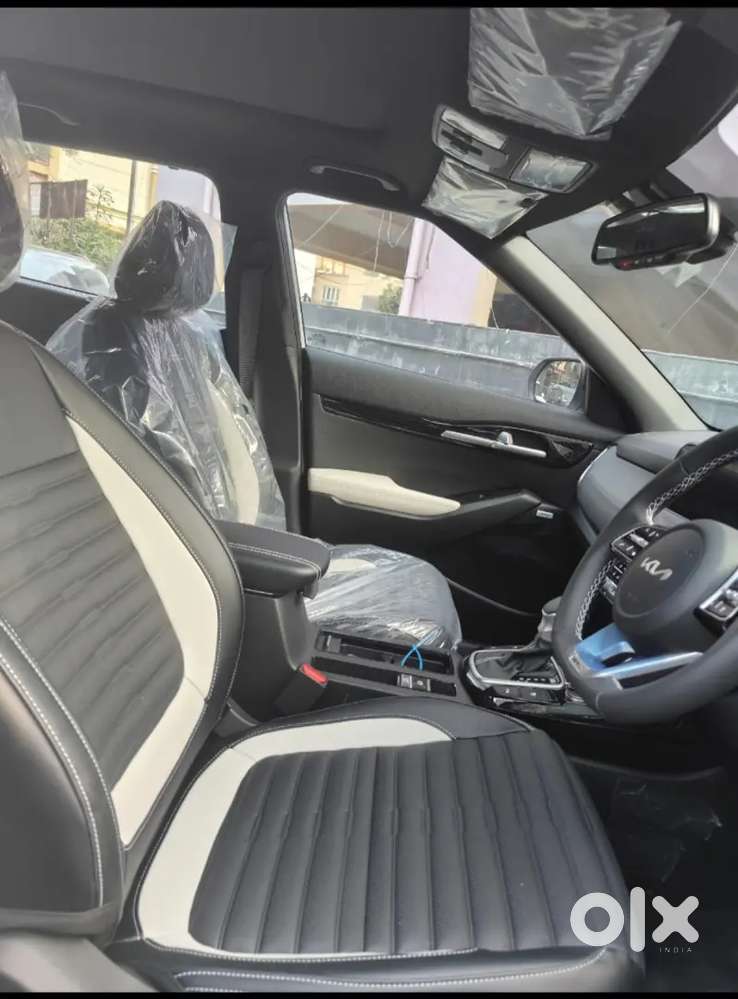 2024  Kia Seltos Mint Condition (low Kms)