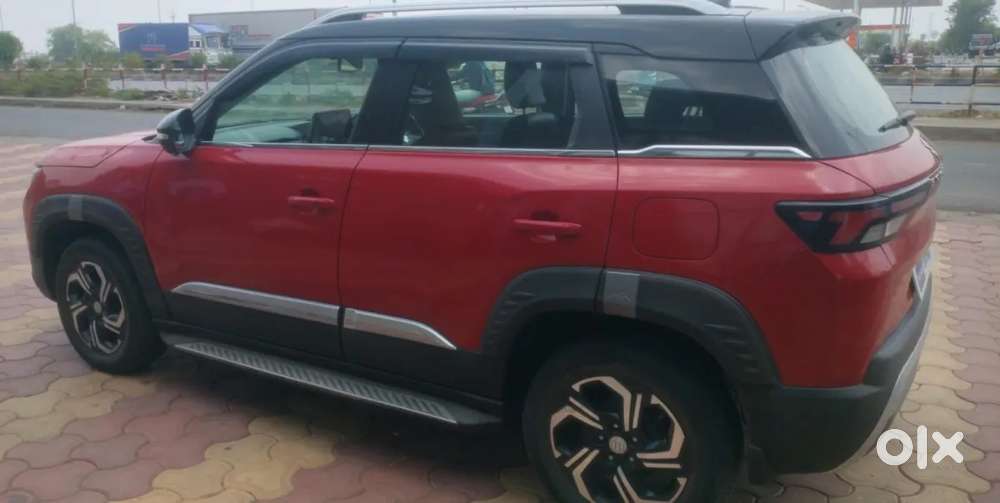 Maruti Suzuki Brezza 1.5 Zxi Plus Smart Hybrid Dual Tone, 2022, Petr..
