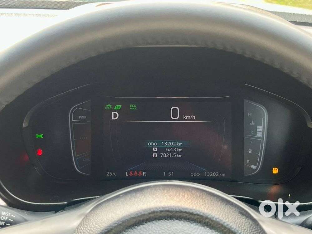 Maruti Suzuki Grand Vitara 1.5 Alpha Plus Intelligent Hybrid Ecvt, 2..