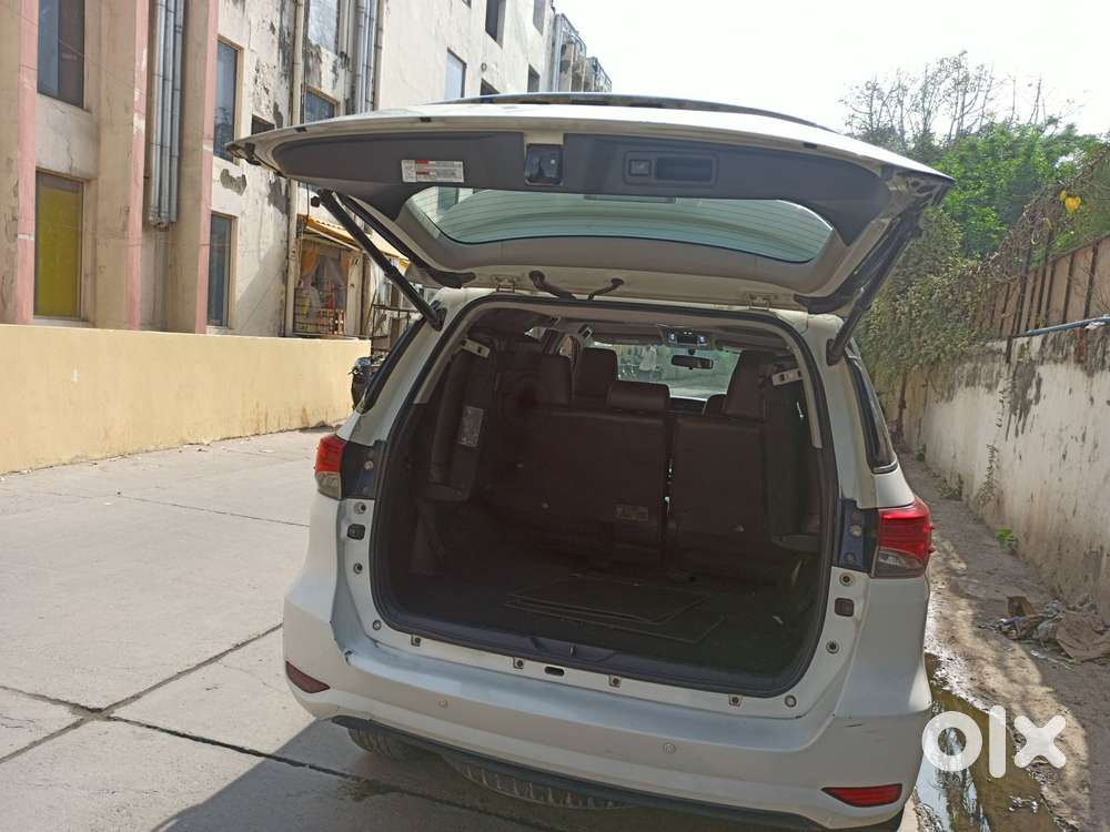 Toyota Fortuner 4x2 At 2.8 Diesel, 2017, Diesel