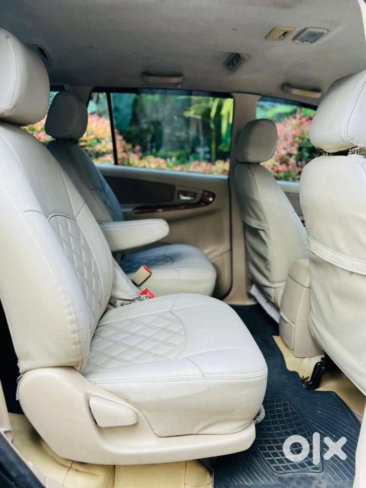 Toyota Innova 2.5 G (diesel) 7 Seater Bs Iv, 2008, Diesel