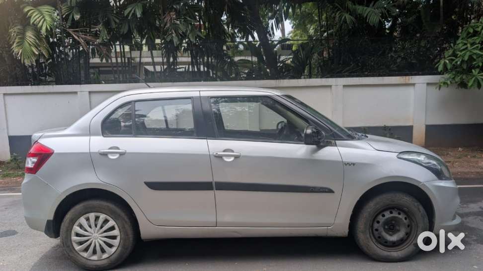 Maruti Suzuki Dzire 1.2 Vxi, 2016, Petrol