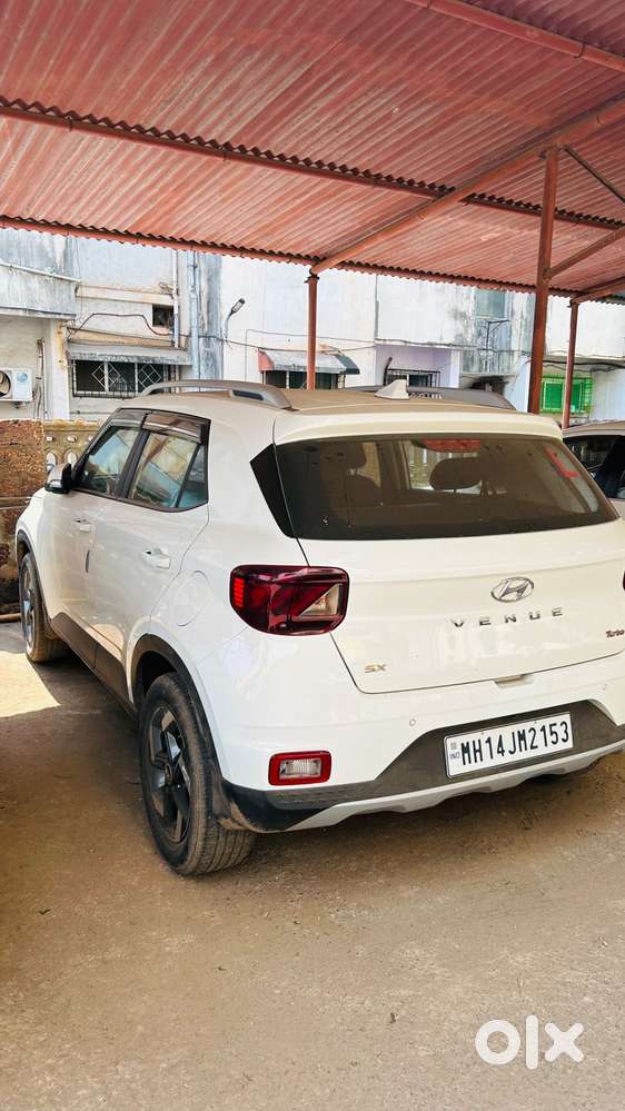 Hyundai Venue 2nd Top Model With Turbo