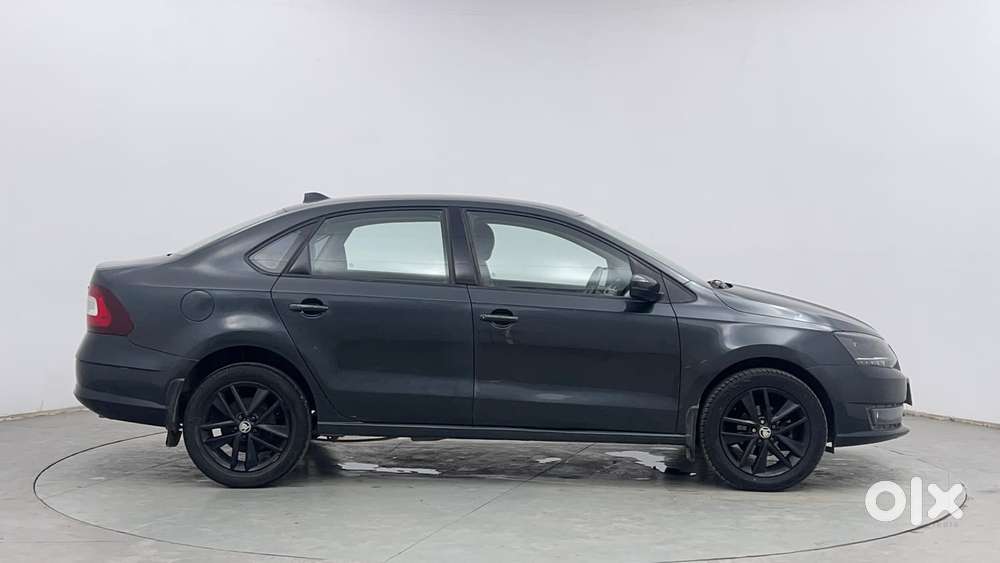 Skoda Rapid 1.0 Ambition Tsi At, 2021, Petrol