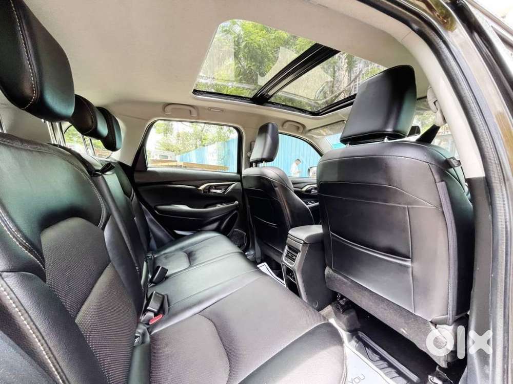 Maruti Suzuki Grand Vitara 1.5 Alpha Plus Intelligent Hybrid Ecvt, 2..
