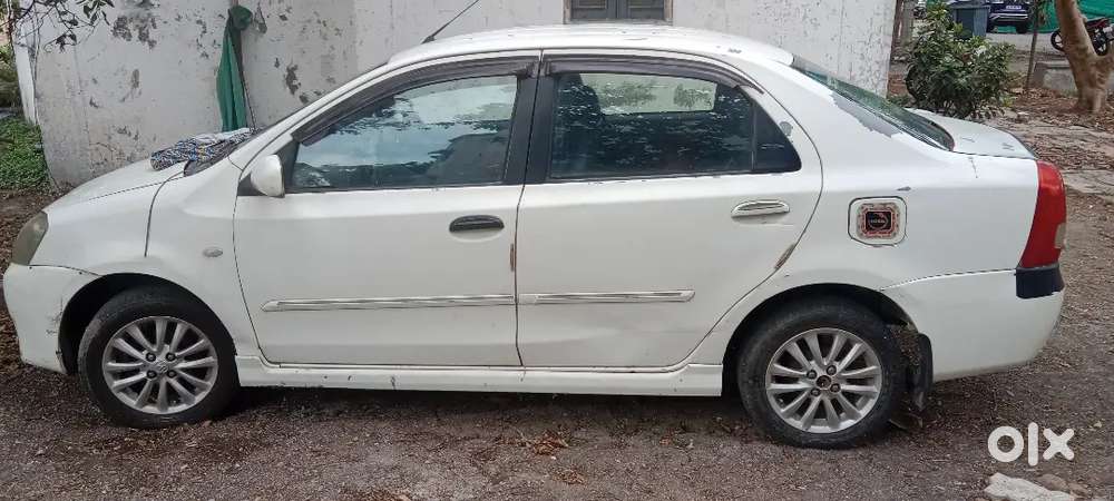 Toyota Etios 2011 Petrol Well Maintained