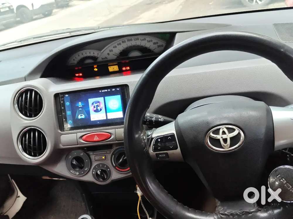 Toyota Etios Liva 2012