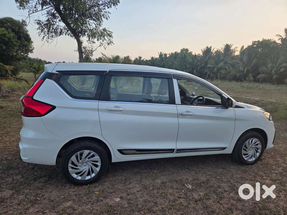 Maruti Suzuki Ertiga Vxi Shvs, 2025, Petrol