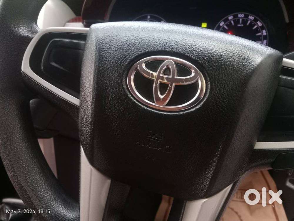 Toyota Innova Crysta 2.4 G Mt, 2016, Diesel
