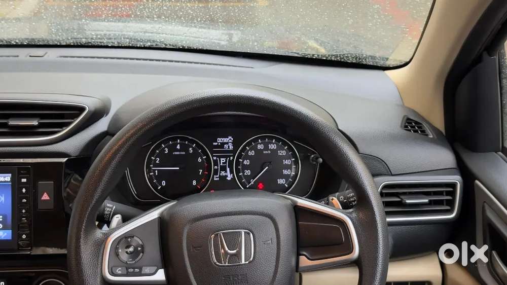 Honda Amaze 2024 Petrol 9852 Km Driven Top Model Good Coundition