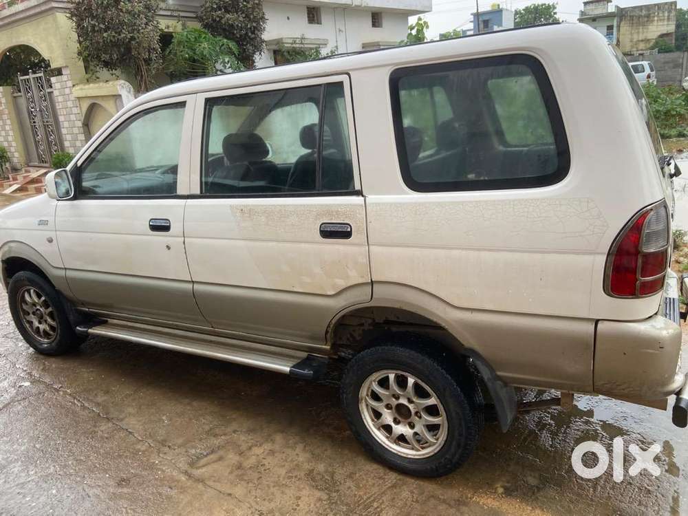 Chevrolet Tavera 2014 Diesel 195000 Km Driven