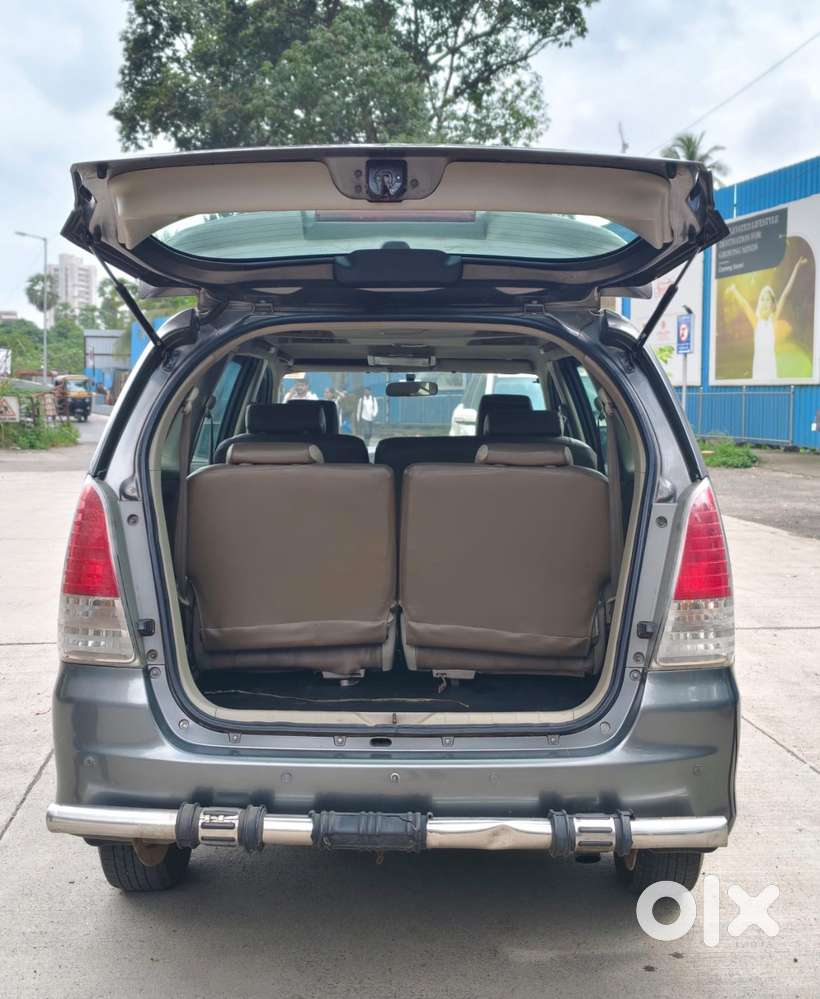 Toyota Innova 2004-2011 2.5 G4 Diesel 8-seater, 2010, Diesel