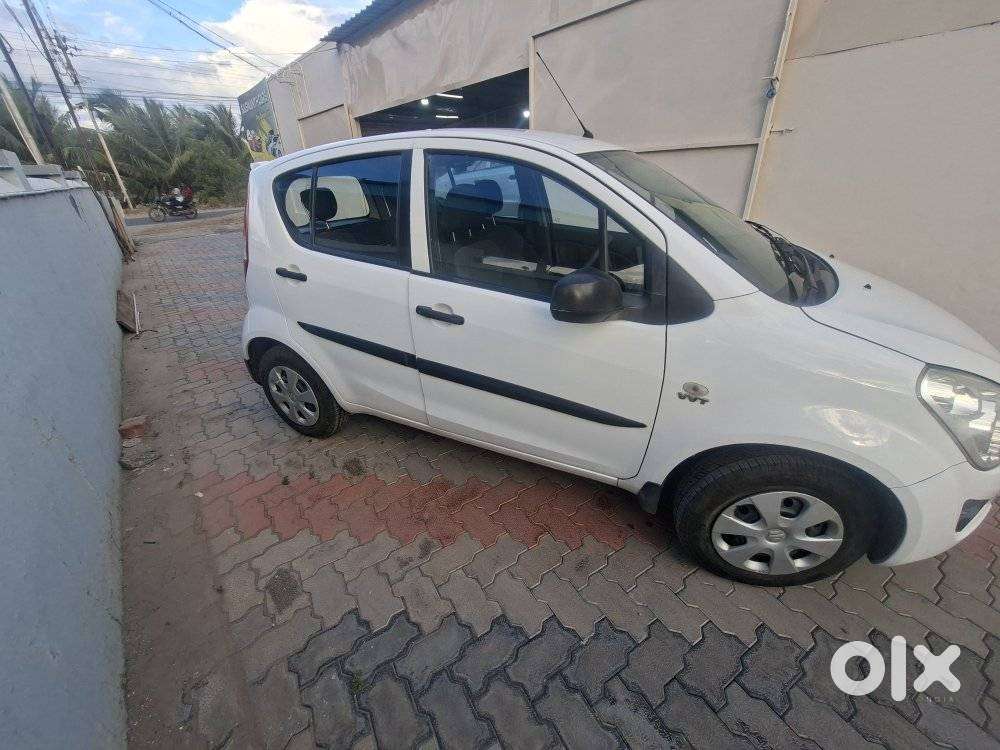 Maruti Suzuki Ritz Vxi, 2013, Petrol