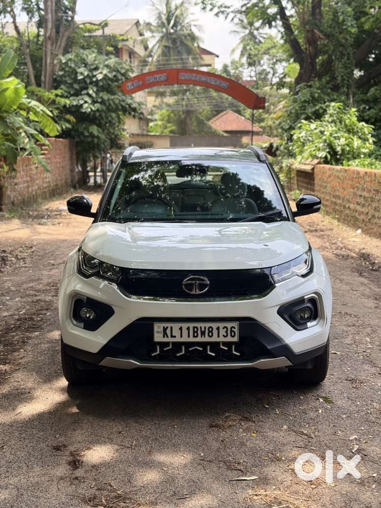 Tata Nexon 1.2 Revotron Xz Plus Dual Tone, 2022, Petrol