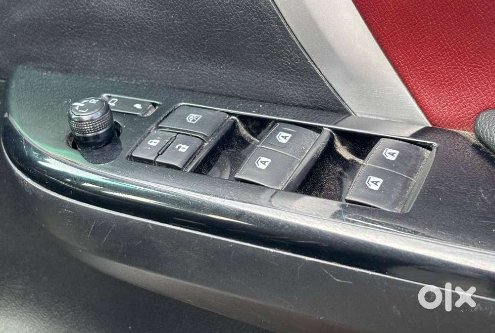 Toyota Fortuner Leader Edition (at), 2024, Diesel