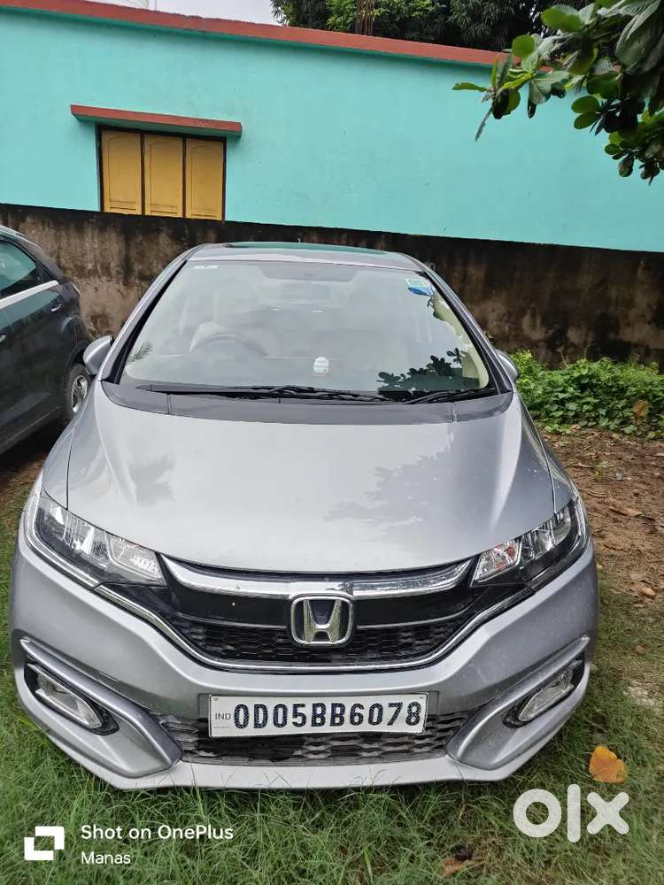 Honda Jazz Automatic Top Model With Sun Roof.