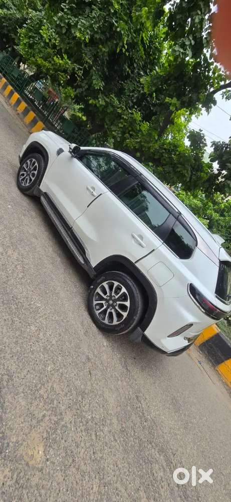 Maruti Suzuki Vitara 2024 Electric Hybrid