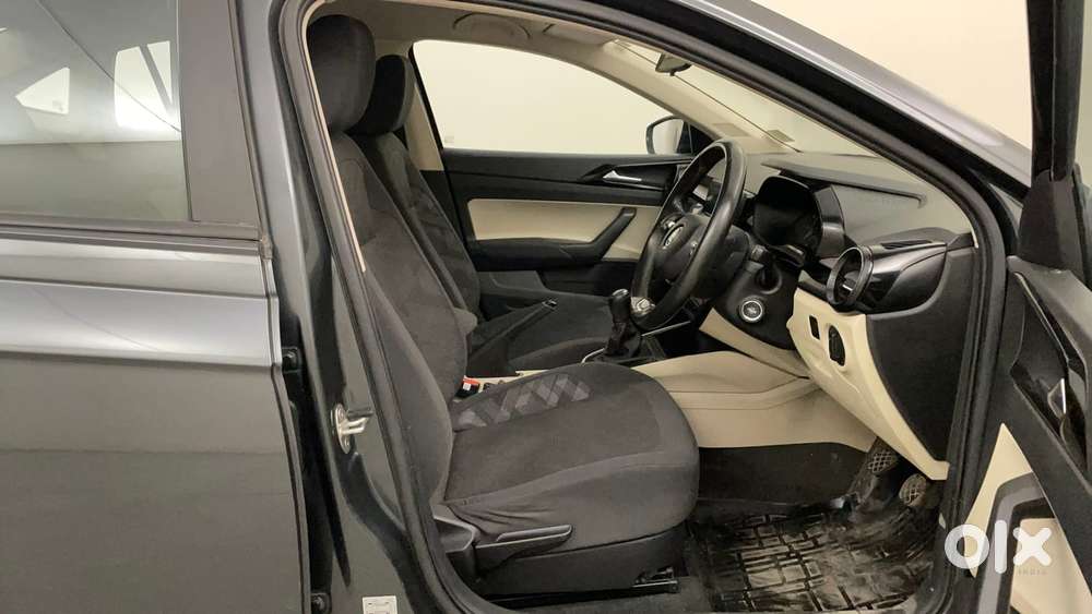 Skoda Slavia Ambition 1.0l Tsi Mt, 2022, Petrol