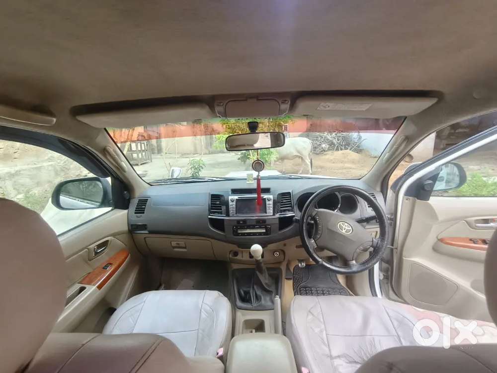 Toyota Fortuner Diesel 2011